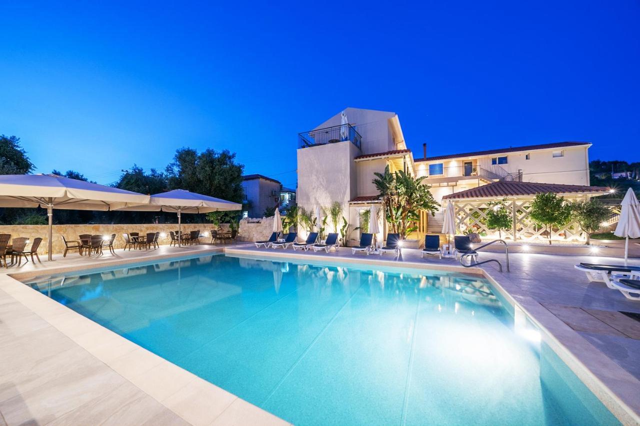 Makris Yialos Apartments 라시 외부 사진