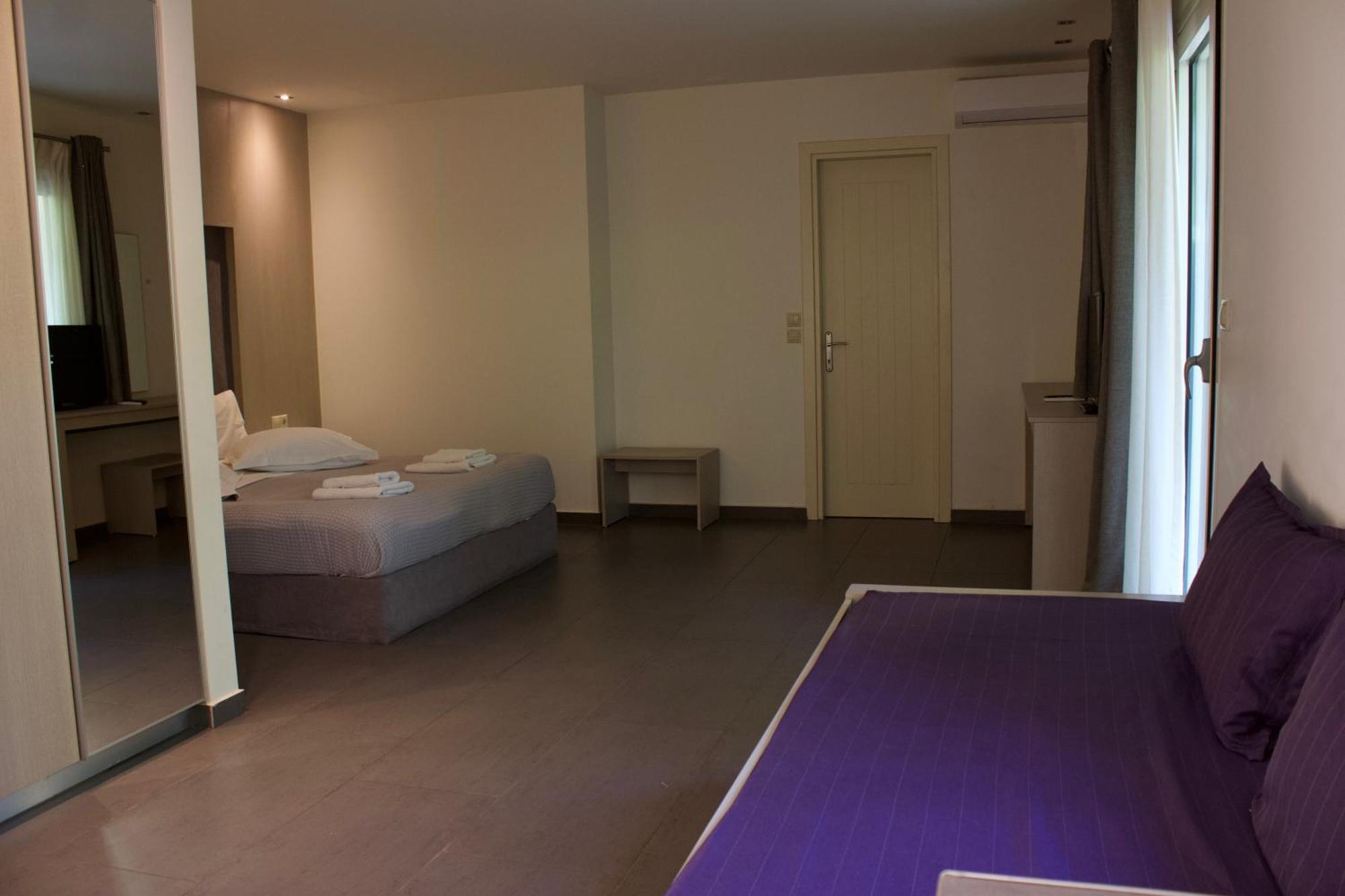Makris Yialos Apartments 라시 외부 사진
