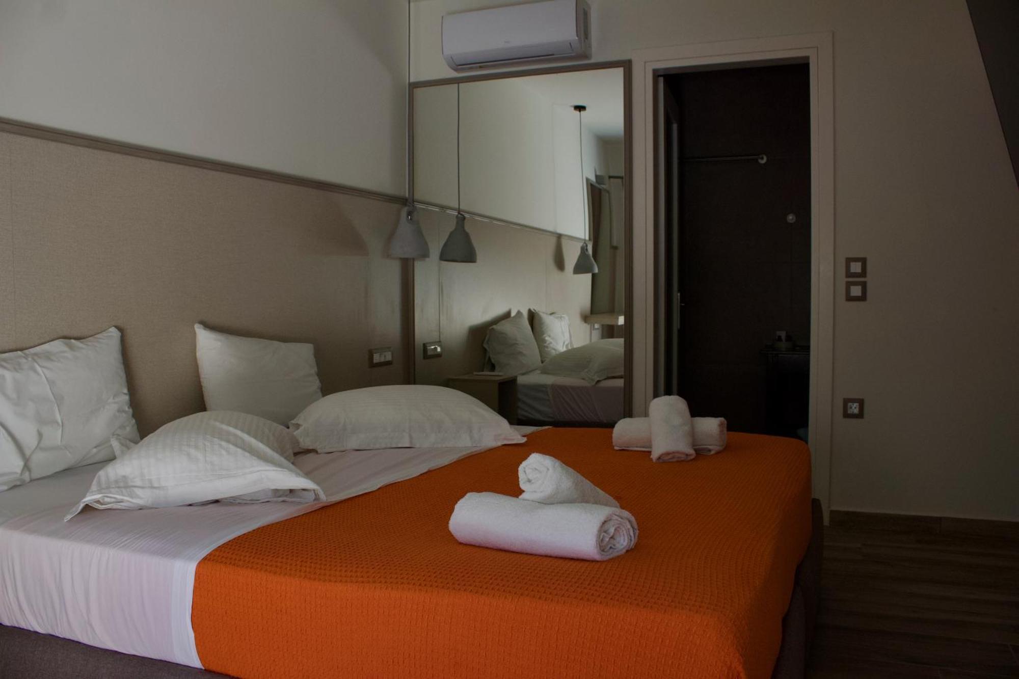 Makris Yialos Apartments 라시 외부 사진
