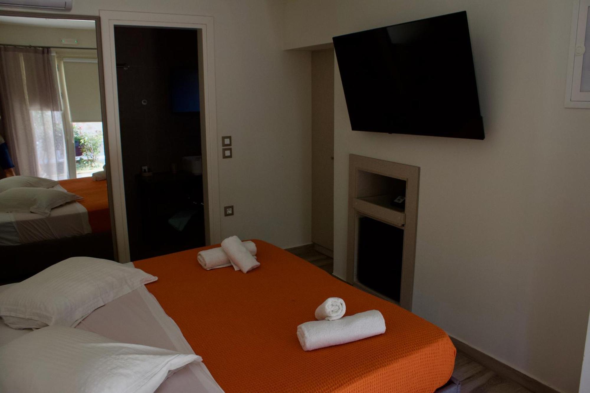 Makris Yialos Apartments 라시 외부 사진